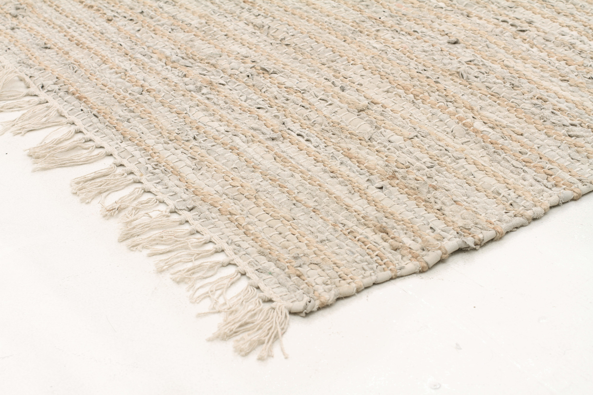 NEW Bondi Leather and Jute White Rug eBay