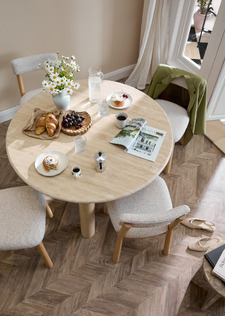 Round Embrace Lounge