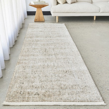 Yeager Traditional Runner