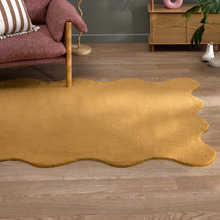 Mustard Elsie Wavy Edge Machine Washable Rug