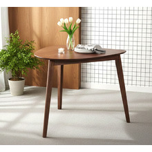 Sarva Dining Table