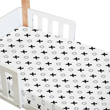 Amani Bebe Organic Standard Fitted Sheet Tic Tac Toe