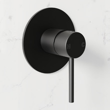 Solander Round Shower/Bath Wall Mixer
