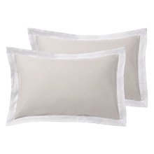Hotel Deluxe Flange Cotton Standard Pillowcases (Set of 2)