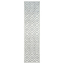Pearl Charm Power-Loomed Runner