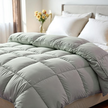 Bamboo & Charcoal Summer Quilt