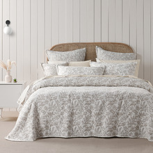 Amelia Cotton-Blend Bedspread Set
