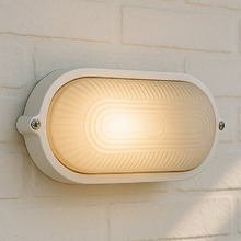 Inaya Bunker Light