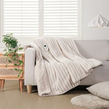 Chunky Faux Fur Heated Throw