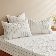 Zinnia Yarn-Dyed Washed Cotton Standard Pillowcases (Set of 2)