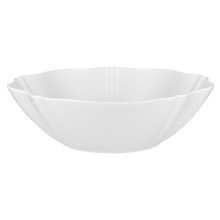 Florence Scalloped Porcelain Serving Bowl