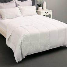 Mega Value All Seasons Quilt