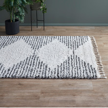 Black & Cream Zaria Fringed Moroccan Rug