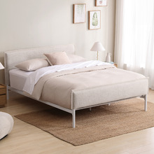 Natural Montauk Queen Bed