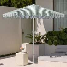 2.7m Scalloped Market Umbrella
