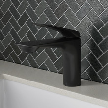 AU Basin Mixer
