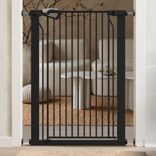 Ivo Retractable Fence Pet Gate