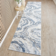 Xyla Abstract Runner