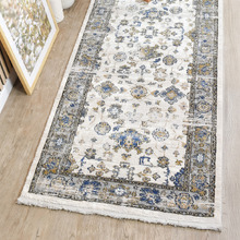 Lovro II Traditional Runner