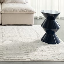 Silo Jovara Power-Loomed Rug