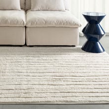 Pira Jovara Power-Loomed Rug