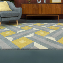 Reef Motif Hand-Tufted Wool Rug