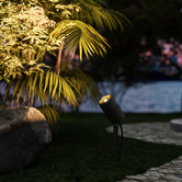 Globe Luxe Lighting Hazel 30W LED Spike Light