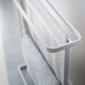 Yamazaki White Tosca Metal Bath Towel Rack