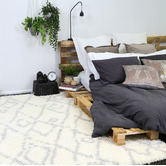 Lifestyle Floors White &amp; Grey Diamond Moro Rug