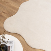Lifestyle Floors Ivory Effie Hand-Tufted Scalloped Rug