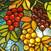 Tiffany Emporium 72cm Traditional Grape Tiffany-Style Table Lamp