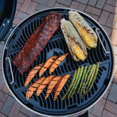 Napoleon Grills Napoleon 22&quot; PRO Charcoal Kettle BBQ with Cart