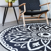 Home &amp; Lifestyle Benaras Reversible Round Outdoor Rug