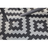 Home &amp; Lifestyle Grey &amp; White Aztec-Style Outdoor Rug