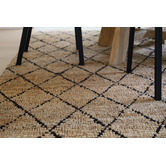Home &amp; Lifestyle Anant Hand-Loomed Rug