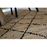 Home &amp; Lifestyle Anant Hand-Loomed Rug