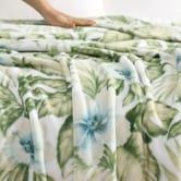 Tommy Bahama Alba Botanical Throw
