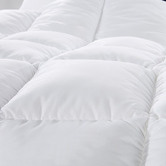 Chiswick Living White Wool-Blend Winter Quilt