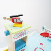 Le Toy Van Le Toy Van Le Grand Garage Playset