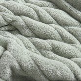 Aldrin Home Sherpa &amp; Fleece Reversible Heated Throw