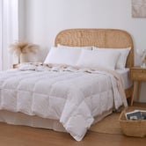 Aldrin Home White Duck Down &amp; Feather Extra Warm Winter Quilt