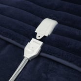 Aldrin Home Chunky Faux Fur Heated Throw