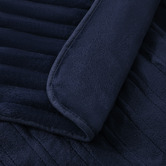 Aldrin Home Chunky Faux Fur Heated Throw