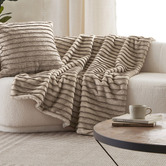 Aldrin Home Nara Faux Fur Throw