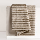Aldrin Home Nara Faux Fur Throw