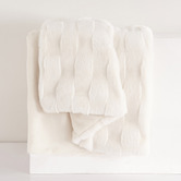 Aldrin Home Basketweave Faux Fur Throw
