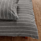 Aldrin Home Graphite &amp; White Zinnia Yarn-Dyed Washed Cotton Reversible Quilt Cover Set