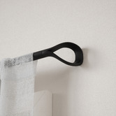 Umbra Loop Extendable Curtain Rod Set
