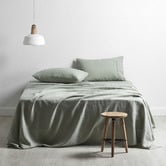 Vintage Design Cuffed &amp; Piped Linen Sheet Set