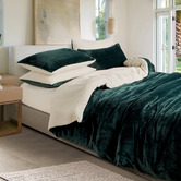 Violette Casa Emerald Green Dania Teddy Sherpa Quilt Cover Set